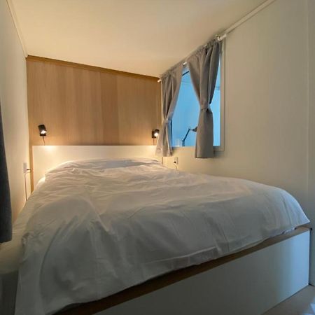 Entire Renovated Apartment From 1780 With Kitchen, Bath, Bedroom, And Living Room In Skuteviken Bergen Exterior foto